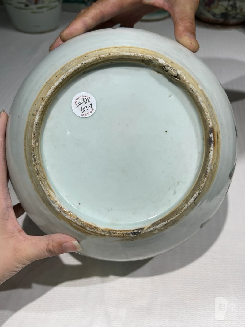 清代 粉彩人物纹瓷器一组十四件 - 图9